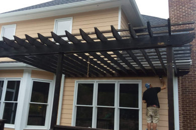 Example of a classic deck design in Atlanta