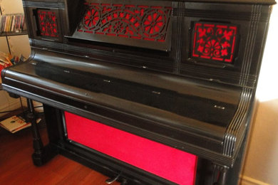 Piano Bar