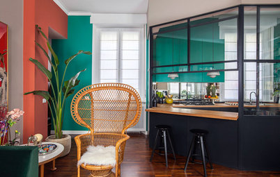 Houzz Tour: Strong Colours Give a Simple Flat a Bold New Look