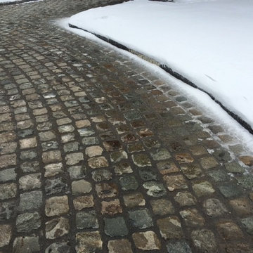 30. Antique Granite Cobblestone 5x5