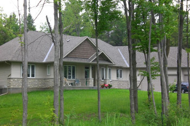Inspiration for a timeless exterior home remodel in Ottawa