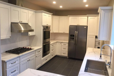 Kitchen - kitchen idea in San Francisco