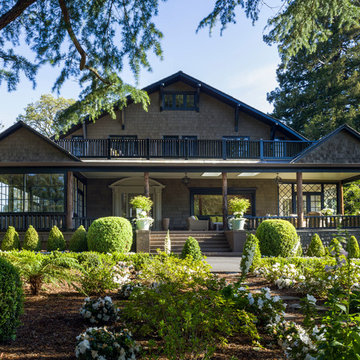 Shingle Style Casual