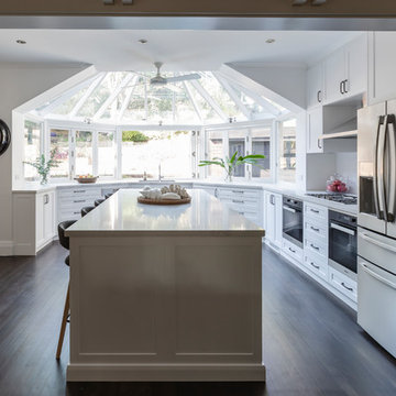 White Hamptons Kitchen