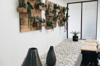 Minimalist entryway photo in Los Angeles