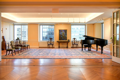 Inspiration for a timeless living room remodel in New York