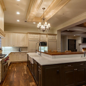 Phoenix Transitional Home - Natural Acacia