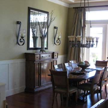 Traditional Dining Room