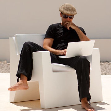 Jut Outdoor Lounge Chair