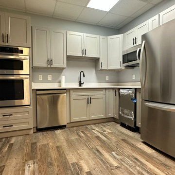 Comercial - Kitchen office and dining room