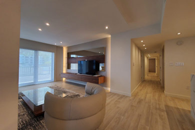 Inspiration for a modern living room remodel in Miami