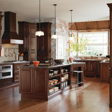 Diamond Cabinets: Traditional Kitchen