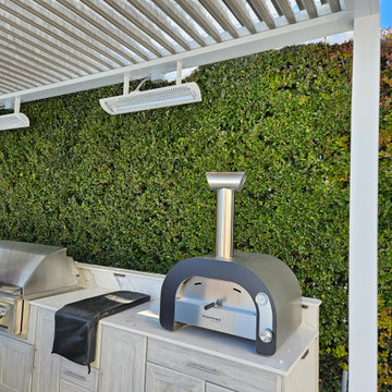 Open Aire Alfresco Competes Against The Elements Of Weather