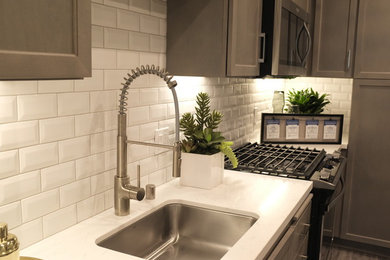 Inspiration for a transitional kitchen remodel in Los Angeles