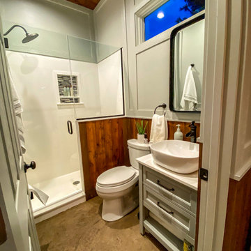Pool House with Full Bath, Kitchen and Fireplace