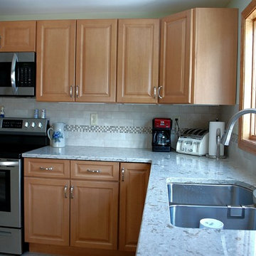 Traditional Americano Stain Kitchen Remodel w/ Mediterranea Marmol Café tile