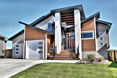 Minimalist exterior home photo in Other