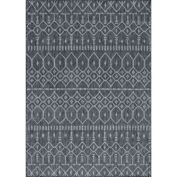 Evka Contemporary Geometric Charcoal Rectangle Indoor/Outdoor Area Rug, 4'x5'