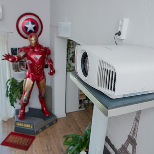 Inspiration for a contemporary home theater remodel in Stuttgart