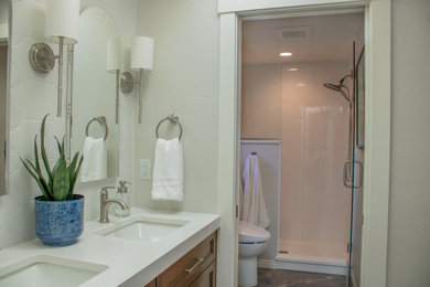 Example of a bathroom design in Boise