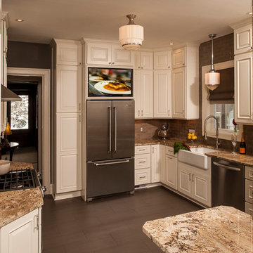 Stately Buffalo Home Kitchen Design