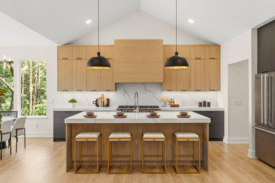 Kitchen photo in Grand Rapids