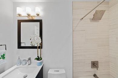 Example of a bathroom design in Orange County