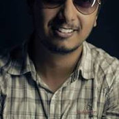 Debojyoti Roys foto