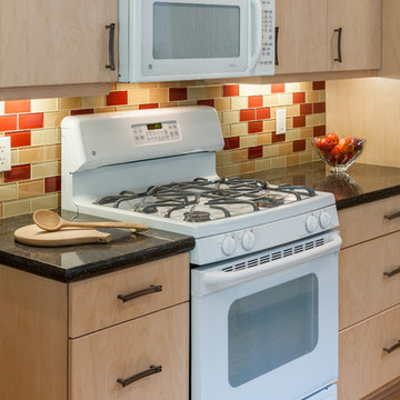 Functional Kitchen Design By Ken Rose: Summit Maple from Kitchen Craft