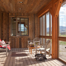 overhang / porch