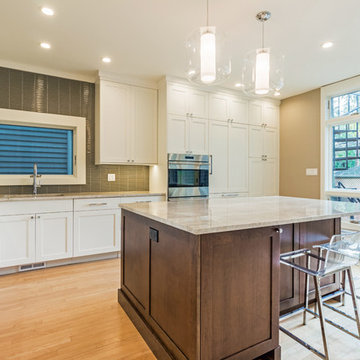 Lakeview Kitchen