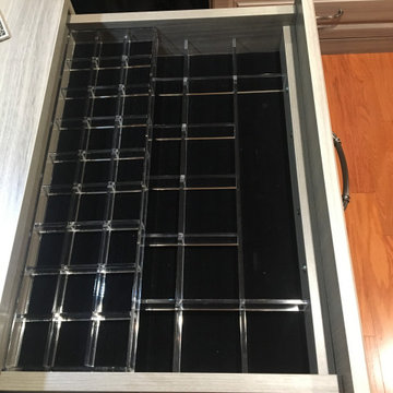 Master Closet - Raised Panel Campania - Rice Military, Houston, TX