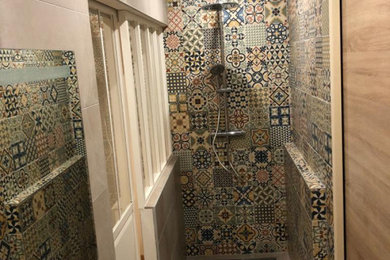 Inspiration pour une salle de bain vintage.