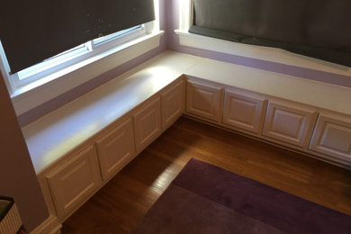 Child's Room Built-in Bench with Storage
