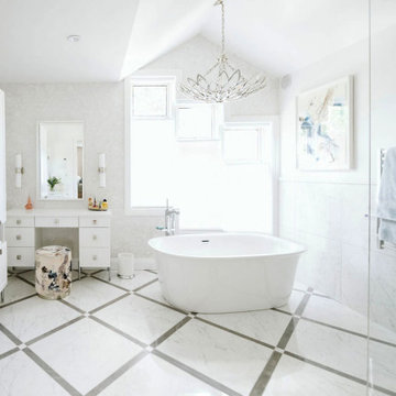 Freestanding bathtub