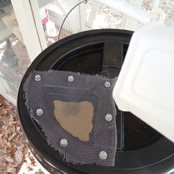 Automatic Gravity Fed Rainwater Harvesting Chicken Watering System - Products
