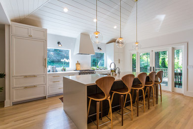 Inspiration for a 1960s kitchen remodel in Atlanta