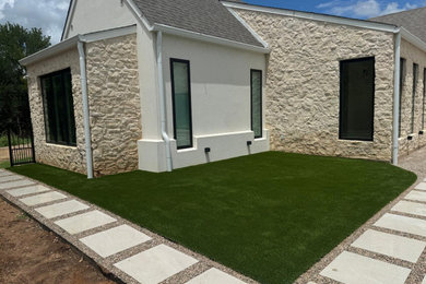 Inspiration for a landscaping in Austin.