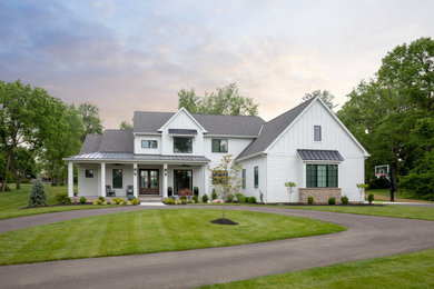 Farmhouse exterior home photo in Cincinnati