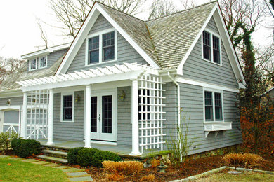 Example of an exterior home design in New York