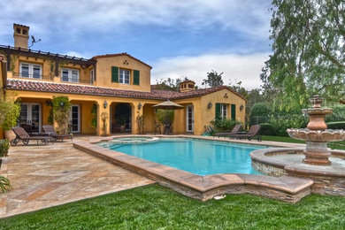Example of a classic pool design in Orange County
