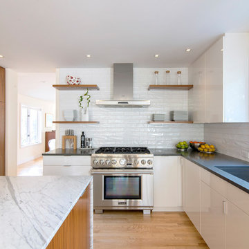 Contemporary Kitchen