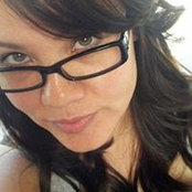 Hoa Micks foto