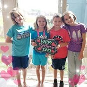 Laura Farrell's photo