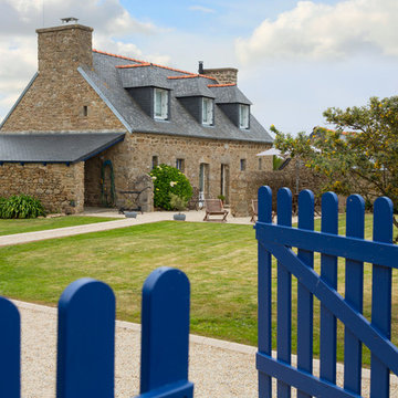Façade d'une résidence de vacances en bord de mer