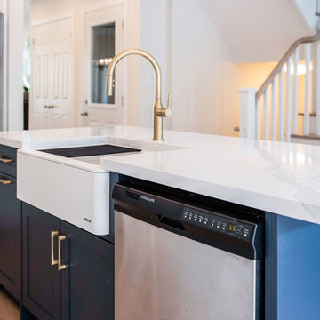 Apron sink