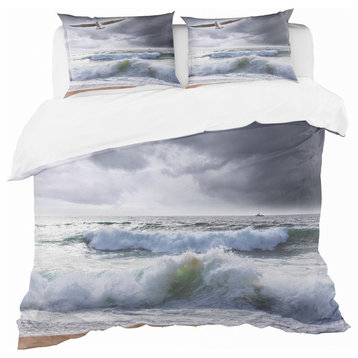 Large Seagull Over Stormy Waves Coastal Duvet Cover Set, King