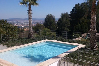 Moderner Pool in Palma de Mallorca