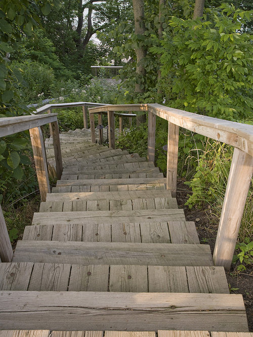 Maritimer Garten mit Dielen Ideen für die Gartengestaltung