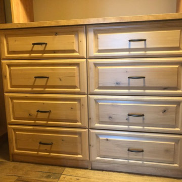 Knotty Alder Master & Guest Closets